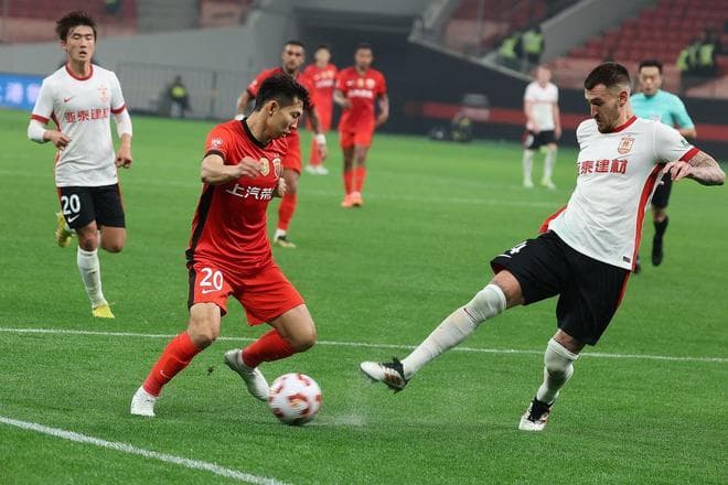 亚冠杯：横滨水手实力不俗，上海上港能否抢得晋级先机？