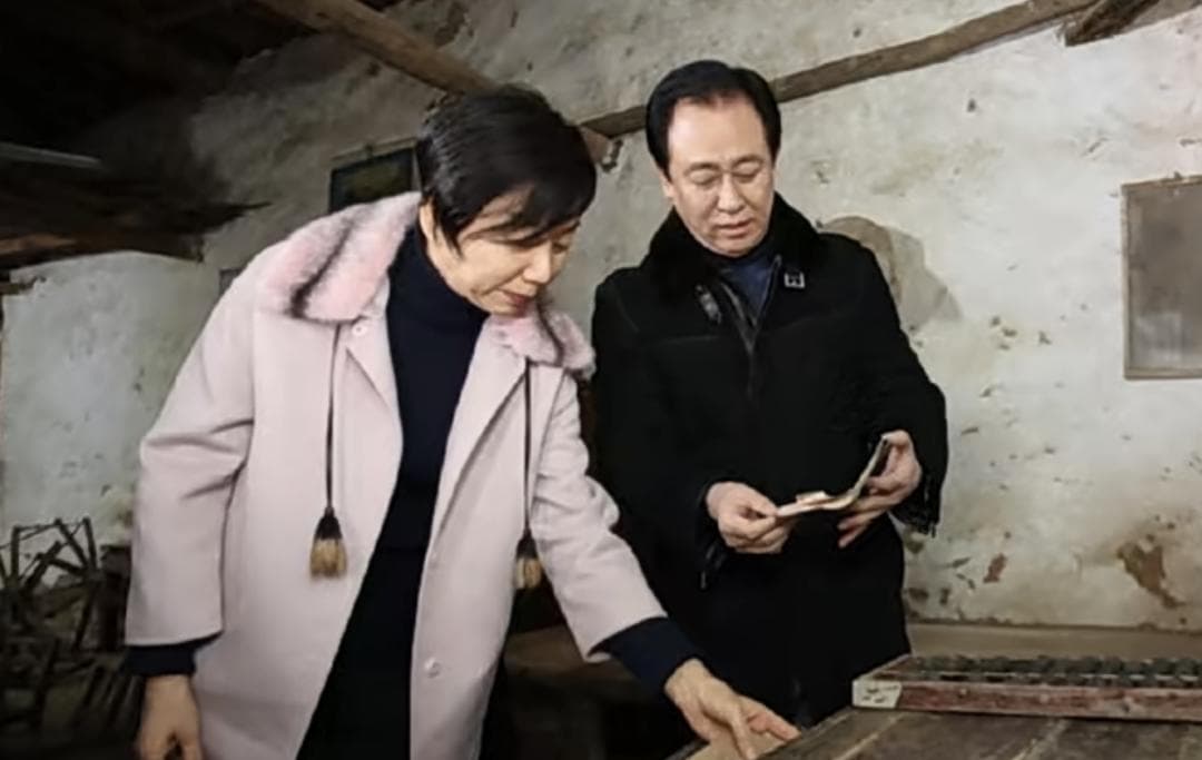 许家印前妻被全球追债！寻求法院资产披露指导，曾称许家印欠她330亿港元