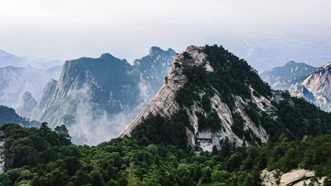 华山：奇险天下第一山