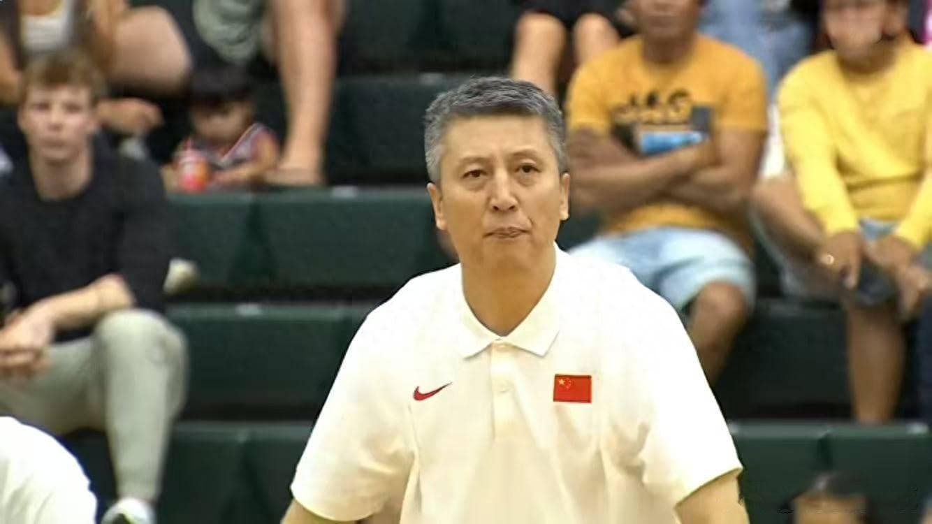 中国男篮取胜关岛！赛后听听各界媒体专家怎么说，徐杰被重点提及
