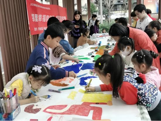 成都锦江区东怡社区：“怡小站”模式推动邻里互助式服务