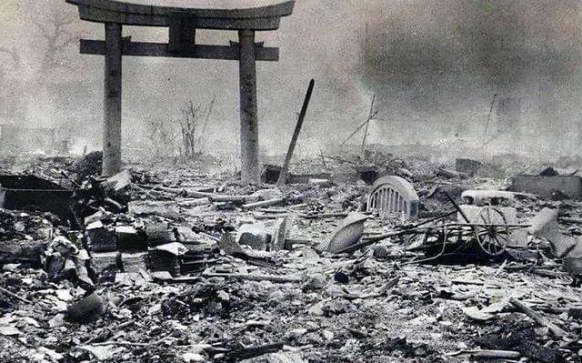 1945年，美国为何选择在广岛和长崎扔原子弹，而不是选择东京？