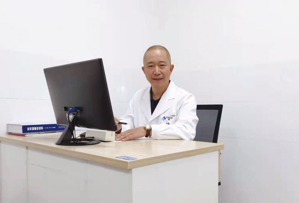 手脚脱皮？或是缺乏维生素