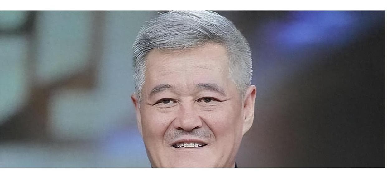 从农村孤儿到喜剧巨星，名利双收的赵本山，究竟是什么样的人？