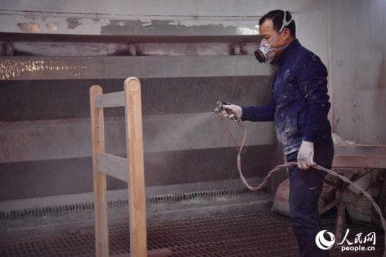 南康家具：从“油之痛”到“水之兴”的绿色蝶变