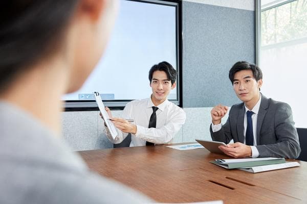 浅析难民工作权的国际法保护：以联合国难民署为例