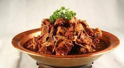 羊蝎子：传统美食的制作工艺与文化魅力