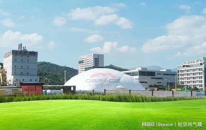 气膜体育馆建设解析：成本、因素与投资前景