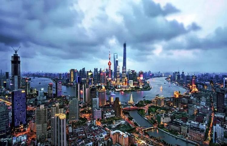 上海GDP突破5万亿元，成国内首个"5万亿之城"