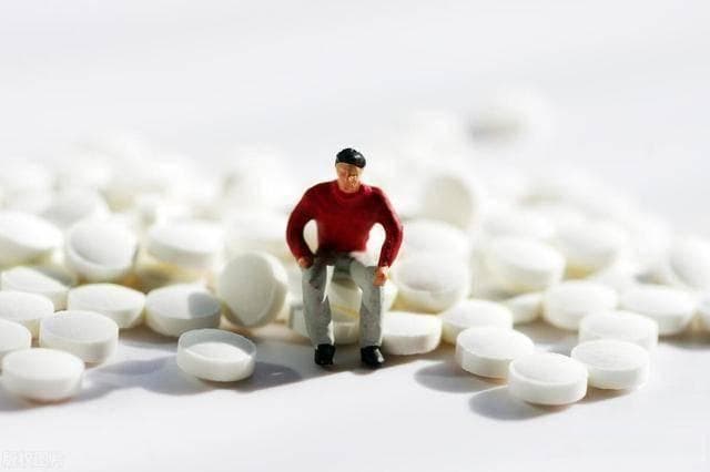 这几类人不建议吃氨糖，要注意了！