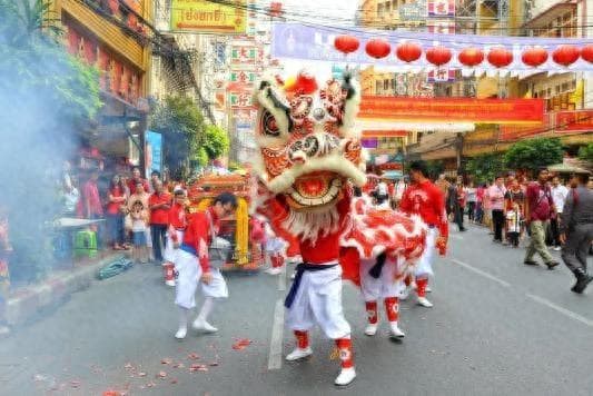 放弃中国姓氏？华人遍布世界，为什么只有泰国华人完全同化
