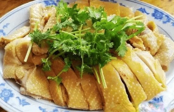 白切鸡：一道色香味俱佳的岭南传统美食