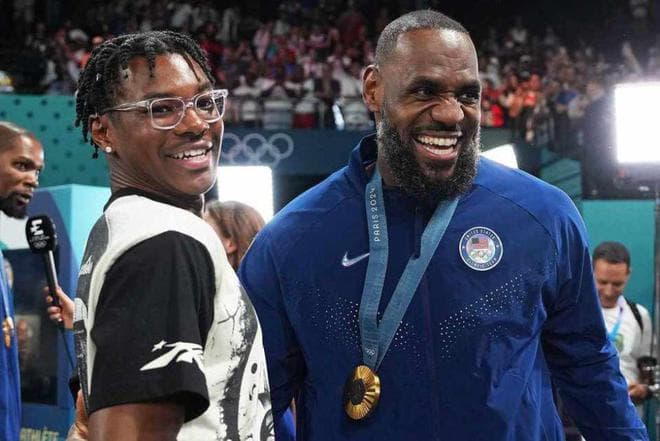 詹姆斯父子三人NBA同台有望？小儿子布莱斯加盟亚利桑那大学冲NBA