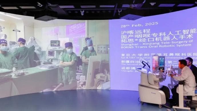AI助力远程手术：精度亚毫米级、延迟＜1毫秒、出血＜1毫升