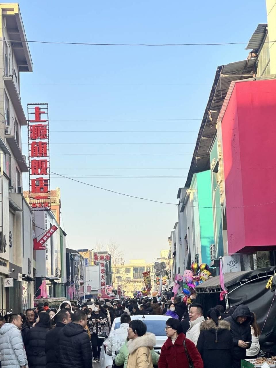 河南桑坡村的AB面：趋之若鹜的代购和满大街的“打假”标语