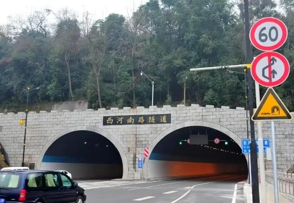 冬季自驾安全指南：11个关键注意事项