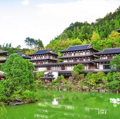 根宫佛国文化旅游区：佛教艺术与自然风光的完美结合 🌿