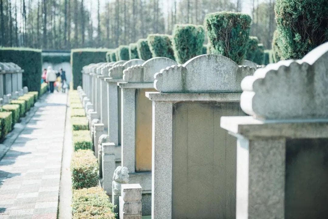 “清明不明，荒年凶兆”啥意思？清明节下雨有啥预兆？早准备
