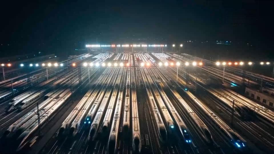 一天240多趟，广东到湖南的高铁比地铁还勤？在外的湖南孩子要回家了！