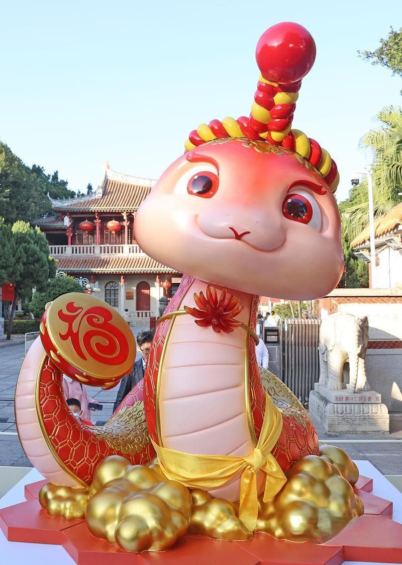 “巳升升”里的文化密码：从春晚吉祥物看中国蛇崇拜传统