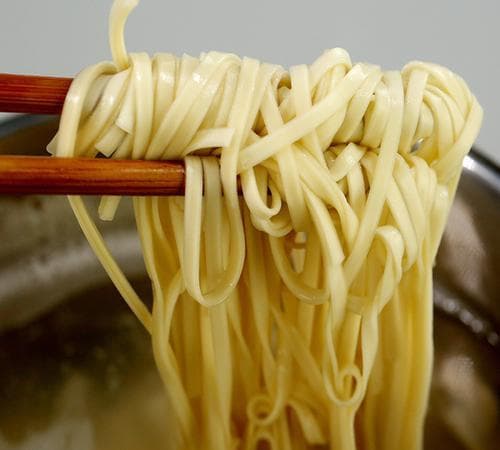 梦中面条有讲究：生活富足、情感美满、运势顺畅