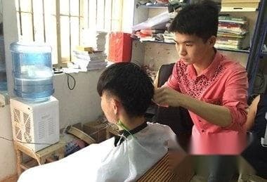剪男平头发教程 理发男发平头剪发