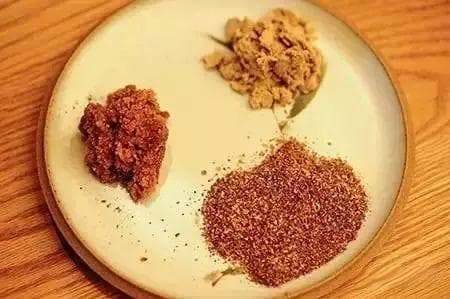 艾灸神阙穴的功效与具体操作方法