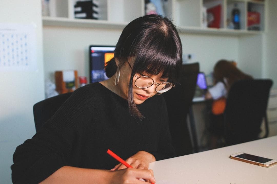 INTP人格指南：逻辑学家的智力探索