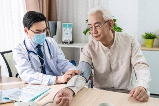 老人戒甜，等于“减寿”？人老了还能不能吃甜食？医生一次性说清