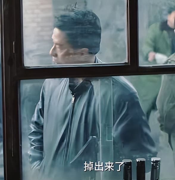 《沙尘暴》首播好评如潮，一口气连追3集，我想说：此剧要火