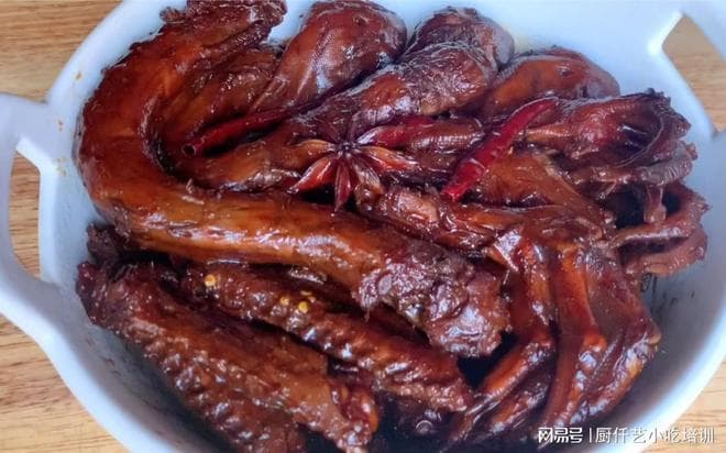 麻辣鸭货卤制方法：家庭厨房轻松上手的秘籍