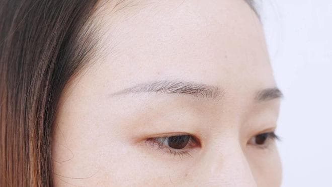 睡前总是电子设备不离手，长期保持这习惯，小心5种病况登门拜访