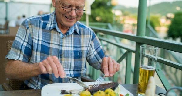 英国国家医疗服务体系：多吃这4种食物可降低胆固醇水平