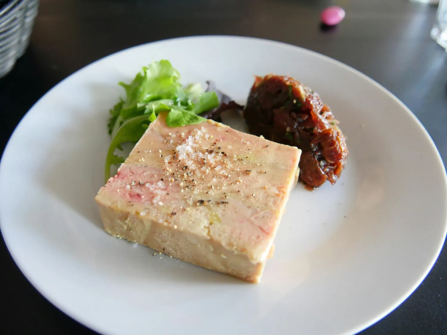 米其林三星餐厅的鹅肝传奇：法国美食的极致体验
