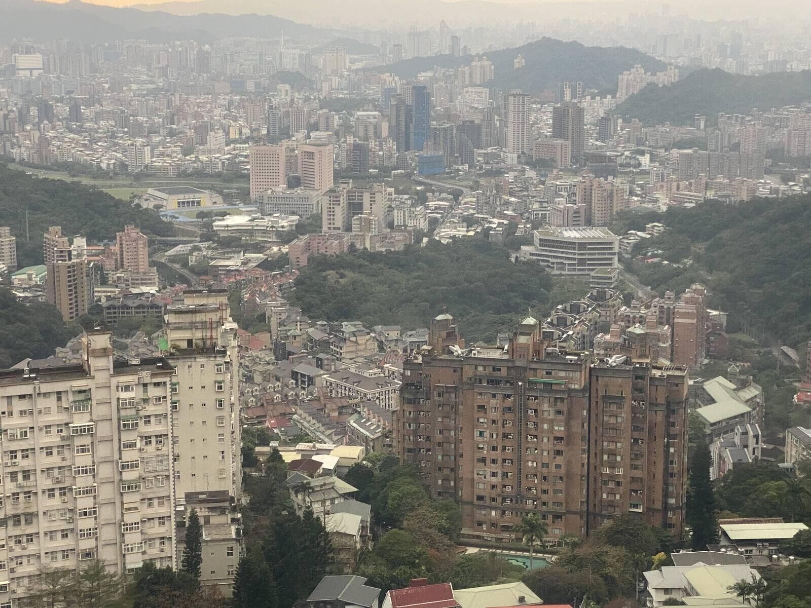 买房挑楼层全攻略：黄金楼层这样选