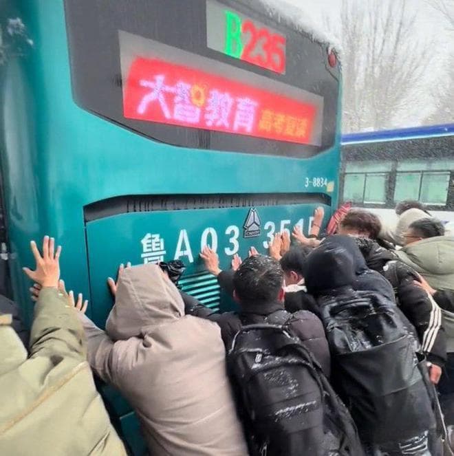济南大雪中的城市温度：从市民互助到城市治理的完美答卷