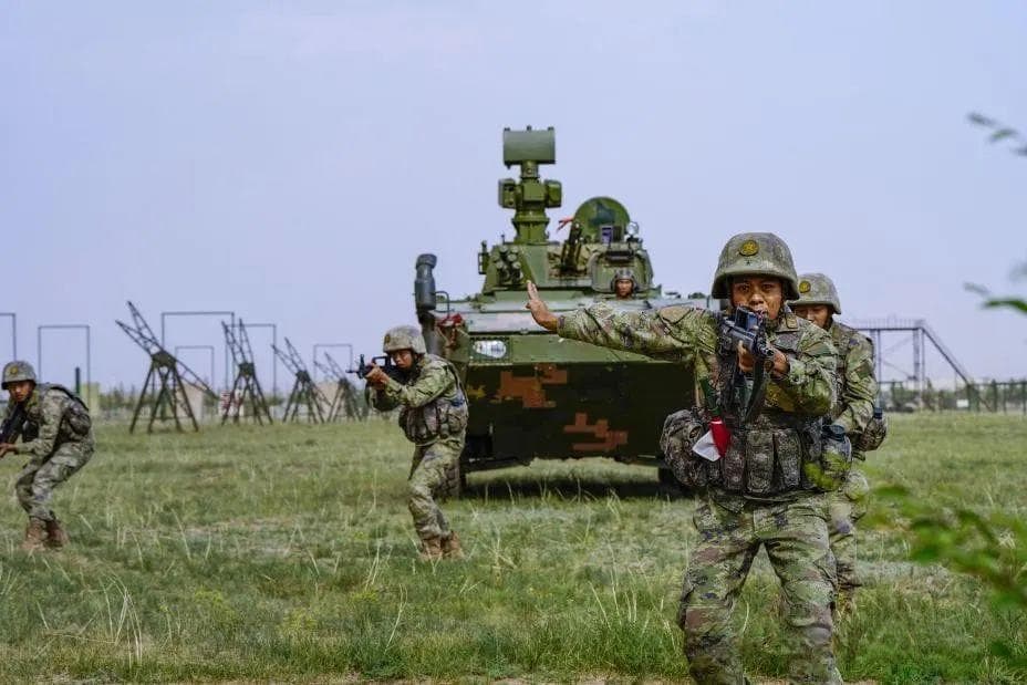 夏日练兵忙 | 野外驻训战味浓，扎下营盘即战斗