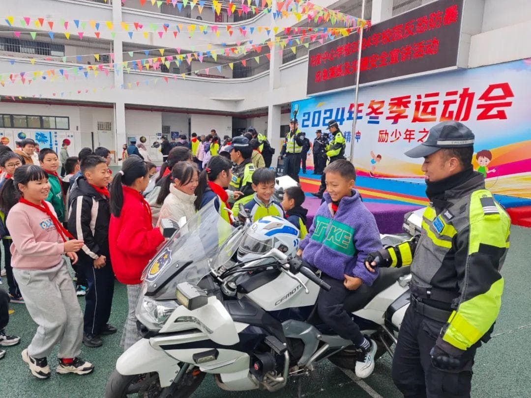 普法强基｜以“演”促防，让安全铺满校园