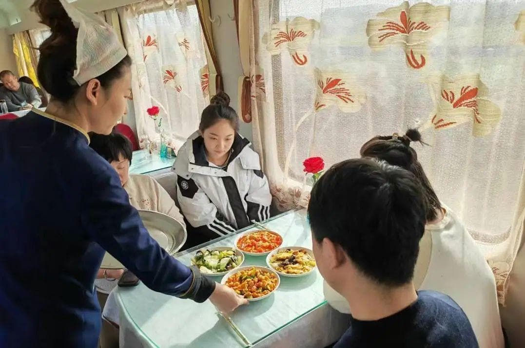 列车上的美好“食”光，源自于——