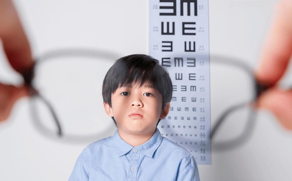 孩子近视之后，为什么要定期去复查？