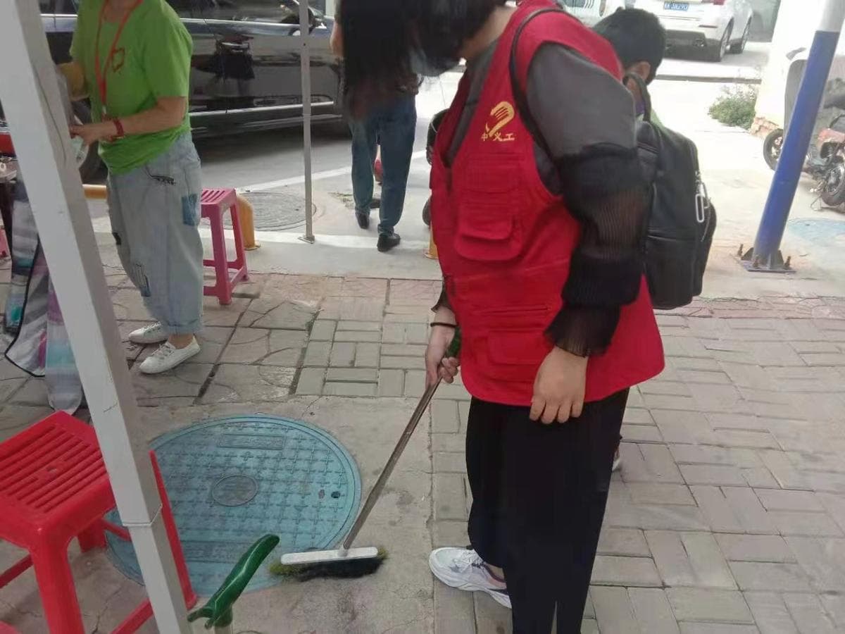 青春志愿行，真情暖人心