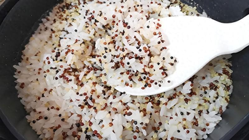 藜麦的多种烹饪方法：从蒸饭到沙拉，解锁超级食物的美味吃法