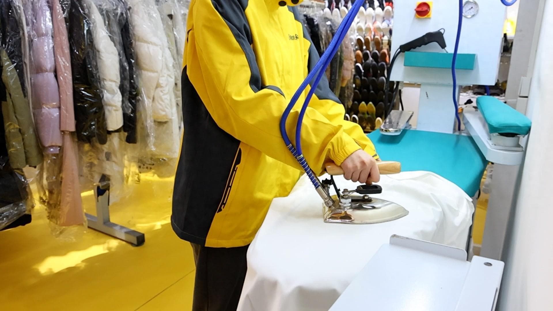 纯棉t恤怎么洗（纯棉面料应该如何洗涤与保养？）