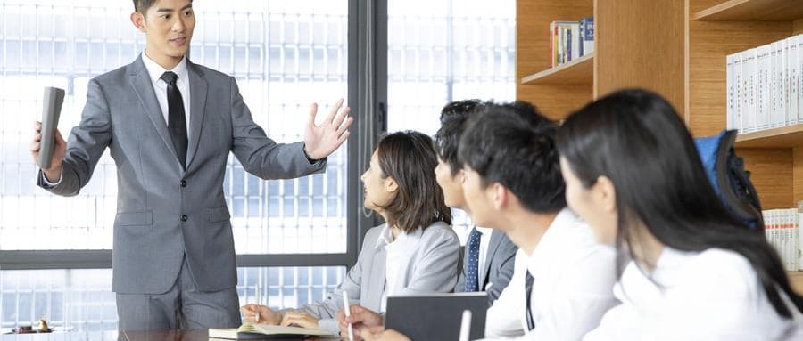 演讲技巧：如何根据受众调整语言风格和内容深度