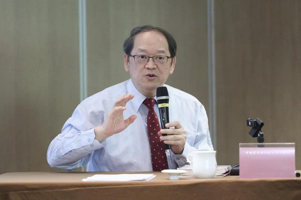 傅佩荣哲学思想述评