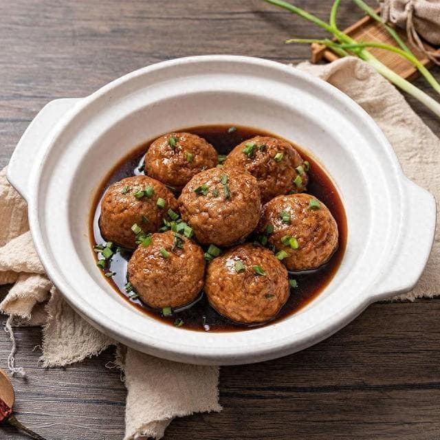 从烤鸭到牛排：滁州17道传统美食背后的故事
