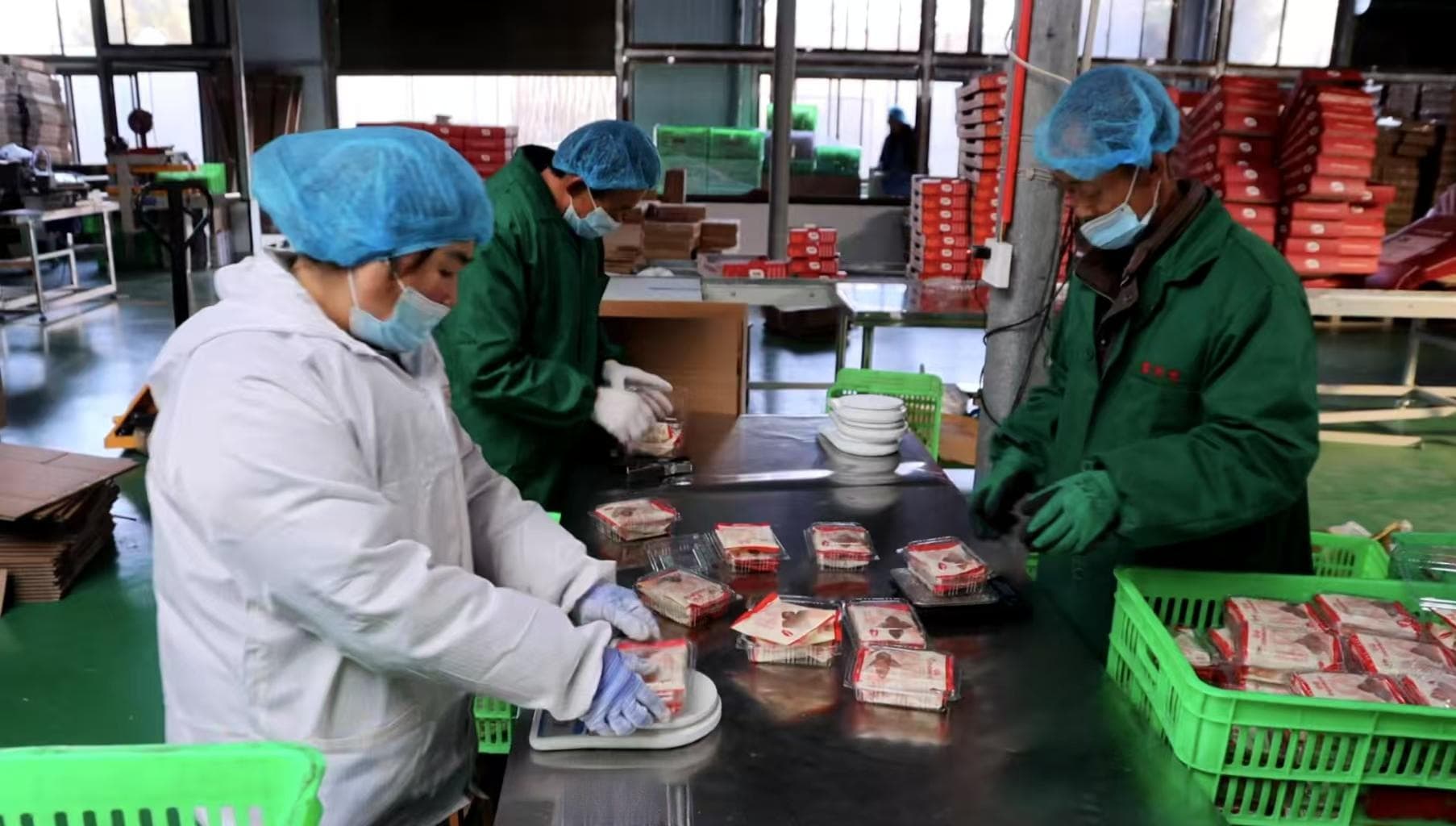 部分网点比“双11”还忙！快递公司为春节留岗员工涨工资