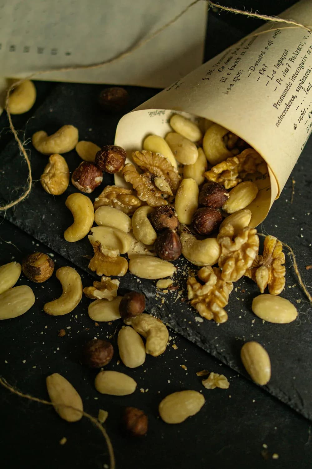 坚果与长寿：科学证据与食用指南