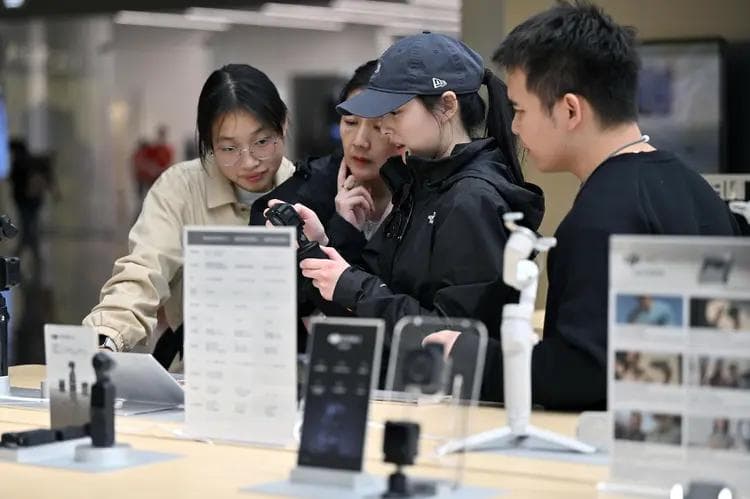 华为手机位居1月中国智能手机市场销量榜首