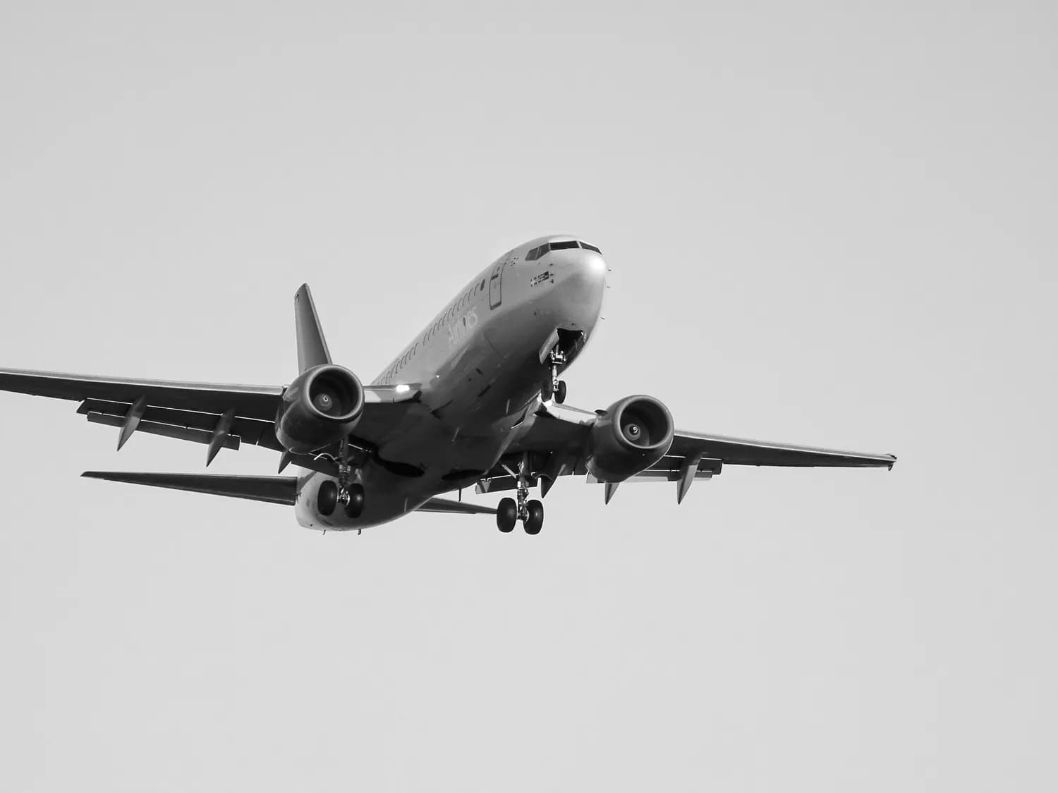 揭秘美军新一代空中加油机：KC-46A如何改变现代空战？
